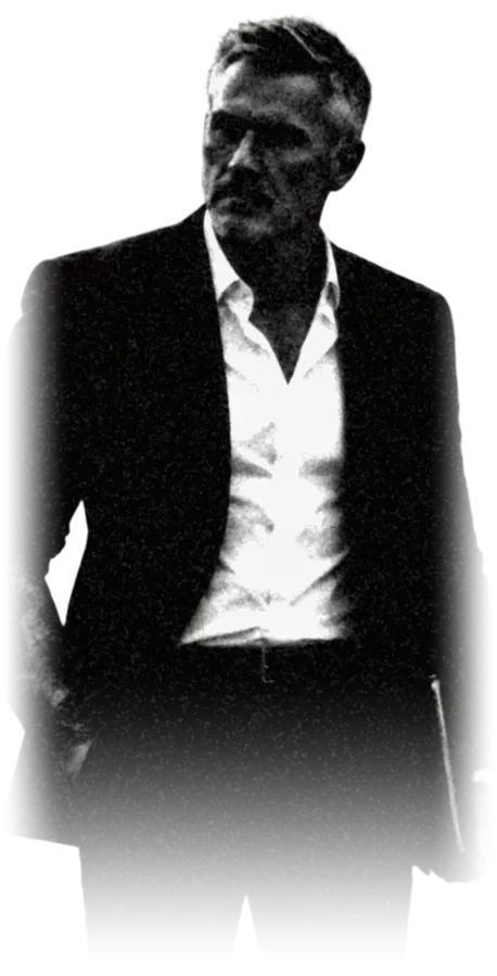 The same man as Ståle Sundquist, psychiatrist, in a dark suit